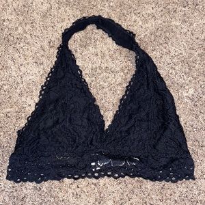 BLACK LACE BRALETTE